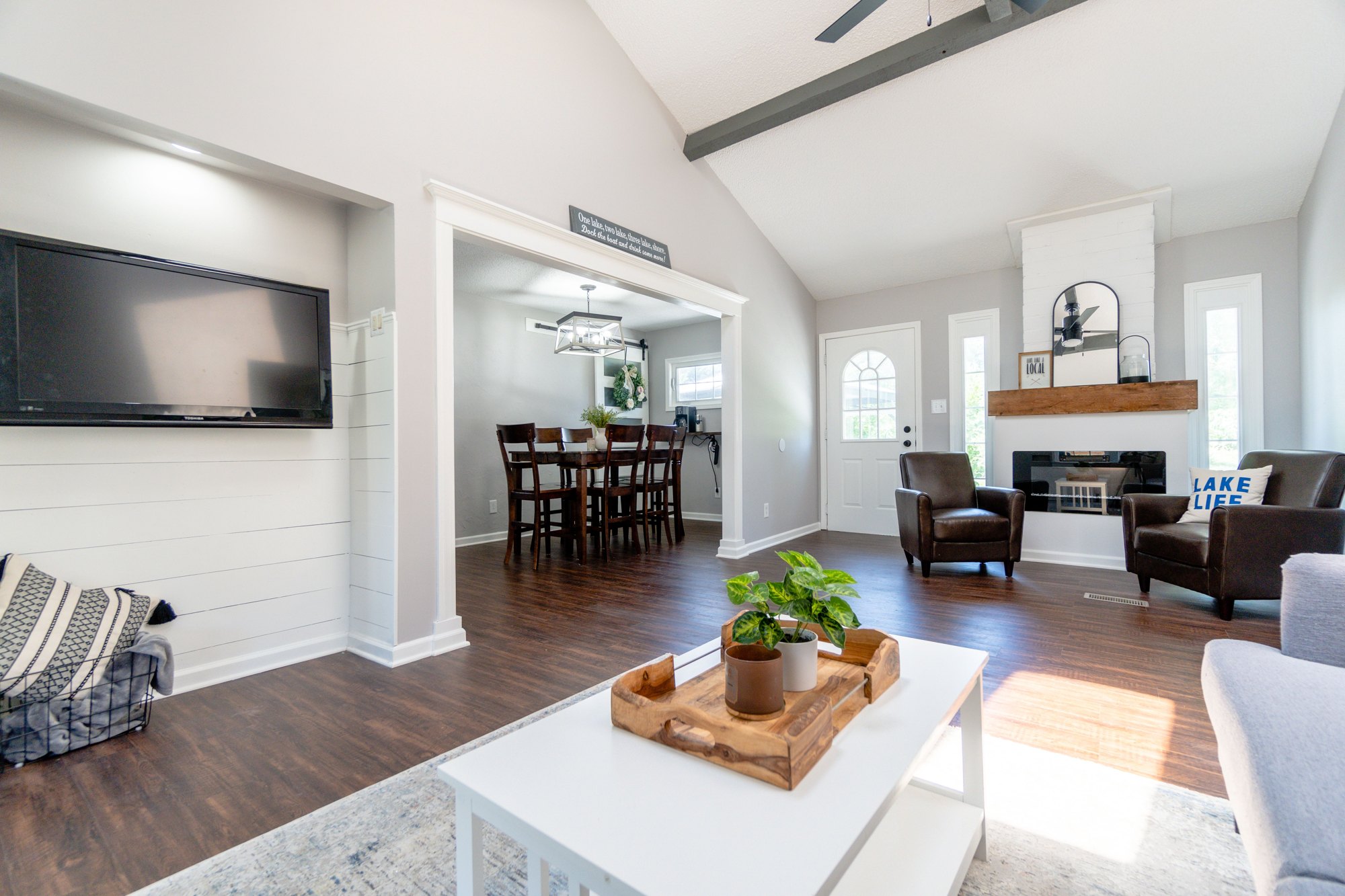 Bright living room with vaulted ceilings